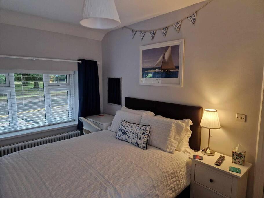 Room On Heath Park Cardiff Ngoại thất bức ảnh