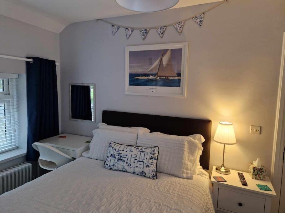 Room On Heath Park Cardiff Ngoại thất bức ảnh