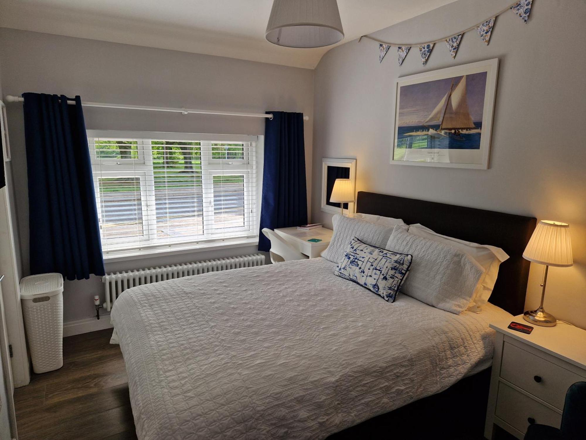 Room On Heath Park Cardiff Ngoại thất bức ảnh